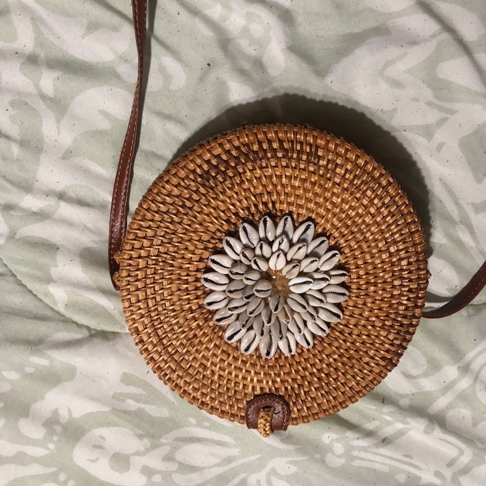 Small Wicker Round Purse